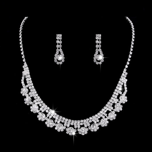 Conjunto de Collar y Aretes con Circonitas de Agua Brillante - Image 9