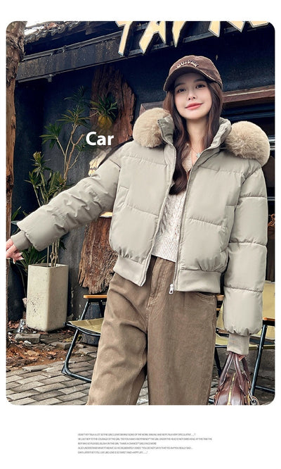 Chaqueta Acolchada Corta de Algodón con Cuello de Pelaje - Image 18