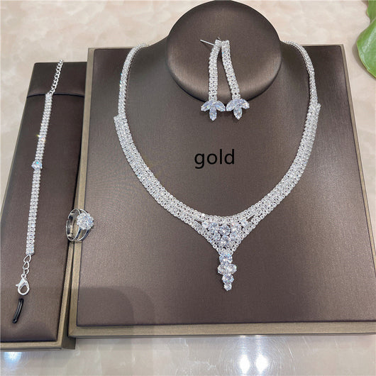 Conjunto de Joyas Luxury con Strass: Aretes, Collar, Anillo y Pulsera - Image 2