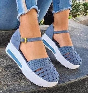 Zapatos Talla Grande Primavera Verano con Suela Gruesa y Diseño Hueco - Image 3