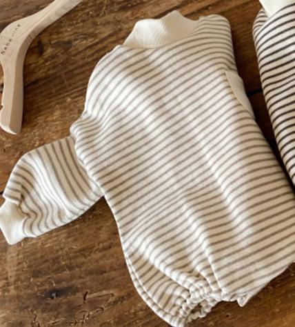 Suéter Tipo Romper de Rayas con Cuello Alto - Diseño Holgado y Casual - Image 7