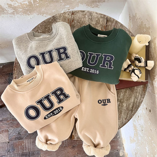 Conjunto de Sudadera y Pantalón Infantil Estilo Moderno para Otoño e Invierno - Image 7