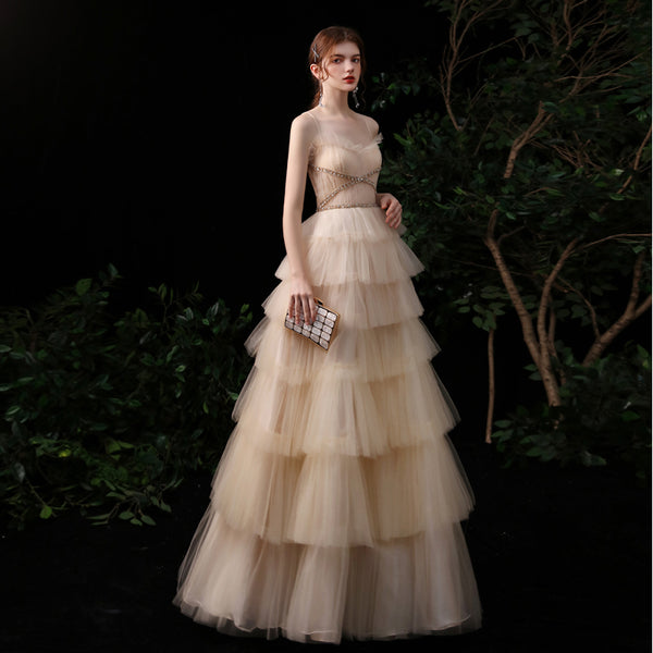 Vestido de Noche Dorado sin Tirantes con Tiradores - Elegancia para Anfitrionas