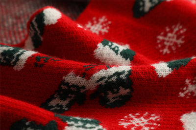 Bufanda Tejida Roja con Estampado de Reno y Copos de Nieve - Image 38