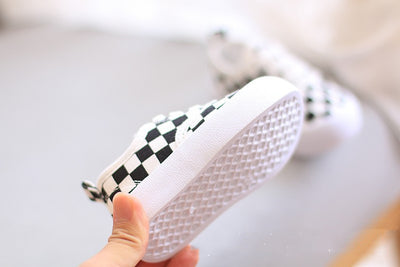 Zapatos de Lona Casuales para Niños - Cómodos y Versátiles - Image 7