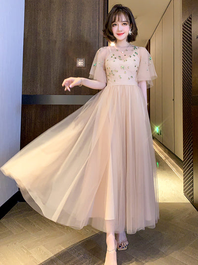 Vestido Swing con Mangas de Tul Acampanadas - Image 7