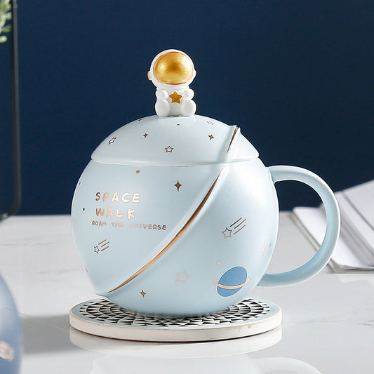 Taza Cerámica Astronauta con Tapa y Cuchara - Diseño Planeta - Image 2