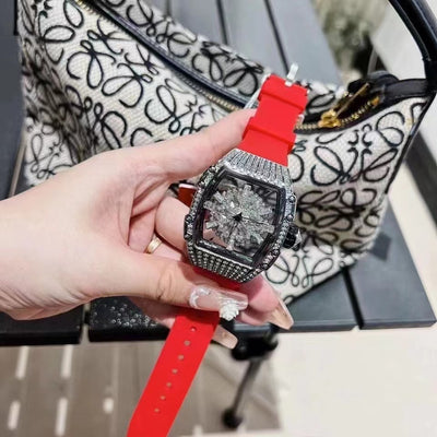 Reloj de Lujo para Mujer con Diamantes Hueco y Correa de Silicona - Image 9