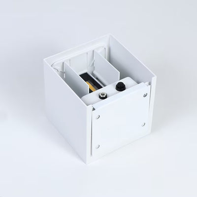 Lámpara de Pared LED Exterior Resistente al Agua en Aluminio - Image 7