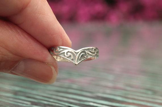 Anillo de Plata Esterlina Celtic con Forma V Luminosa - Estilo Vintage Personalizado - Image 10