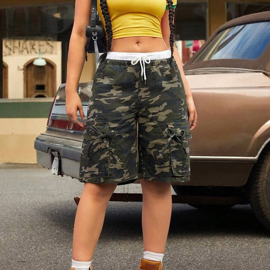 Shorts Holgados de Camuflaje con Bolsillos y Cordón Ajustable - Image 11