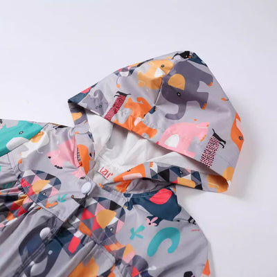 Chaqueta Impresa con Capucha para Niños - Abrigo Outdoor Resistente - Image 3