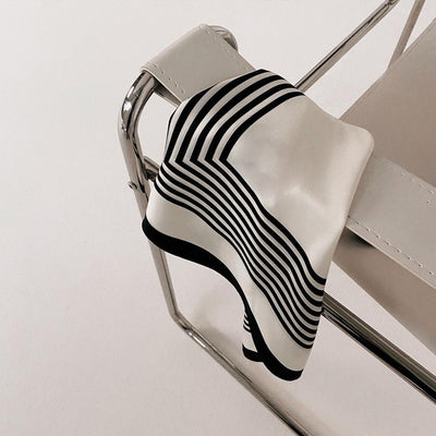 Pañuelo de Seda Elegante a Rayas para Mujer - Image 8