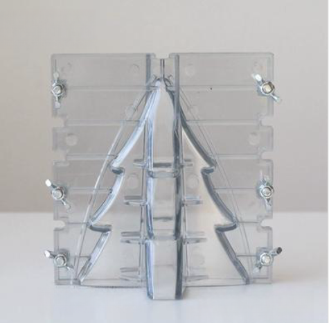 Molde de Vela Plástico Casa Navideña con Reno y Sistema de Fijación - Image 9