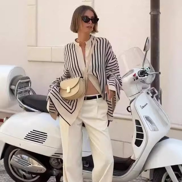 Blusa Rayada con Escote Redondo y Aberturas Laterales para Mujer
