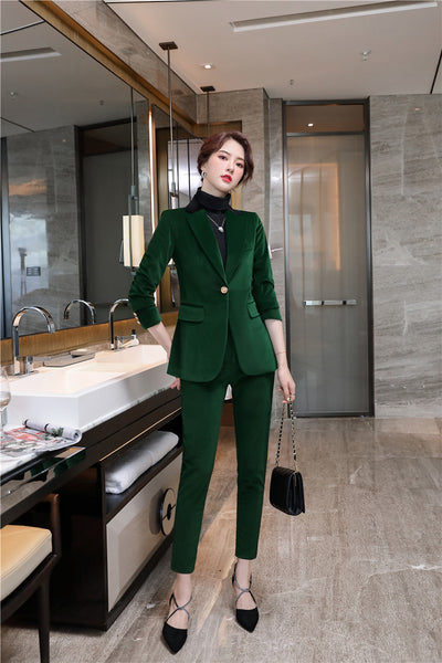 Traje Ejecutivo Acolchado de Pana para Mujer - Image 5