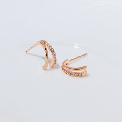 Aretes de Plata Esterlina con Acabado Dorado - Diseño Moderno y Versátil - Image 7
