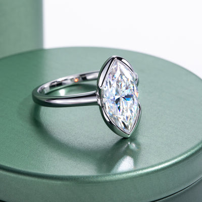 Anillo de Moissanita Marquesa de 3 Quilates con Semihalo - Image 6