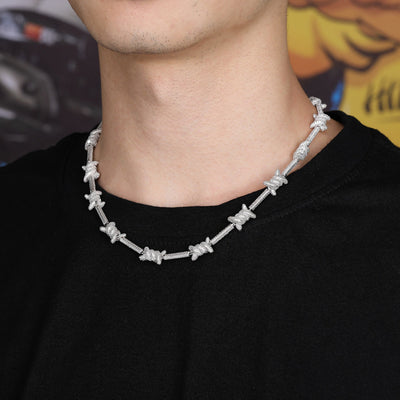 Cadena Cubana con Zirconia: Joya de Personalidad y Brillo