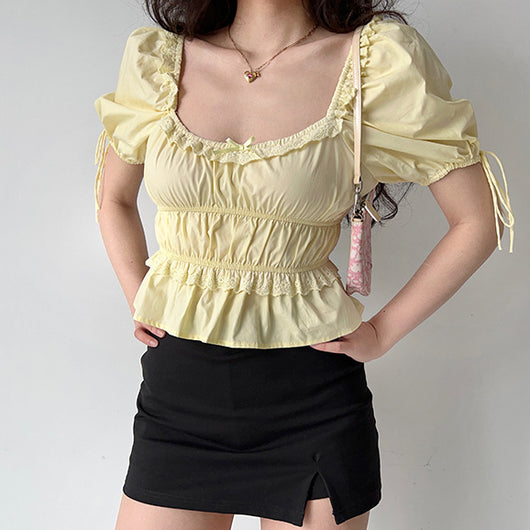 Blusa Retro con Cuello Cuadrado y Mangas Abullonadas de Encaje - Image 6