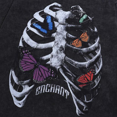 Playera para Hombre con Estampado de Mariposa y Hueso - Image 4