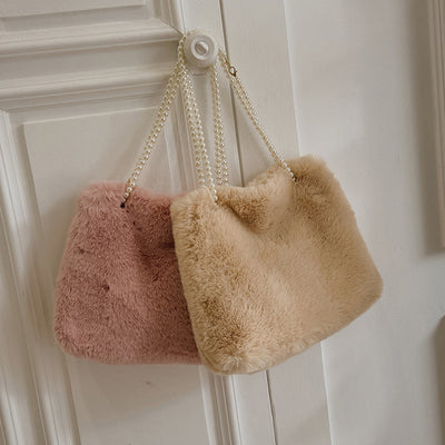 Bolso de Hombro Pearl Plush de Gran Capacidad con Detalles Perlados - Image 4