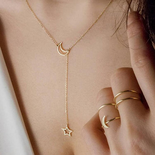 Collar Corto Cadena Clavícula Luna y Estrella