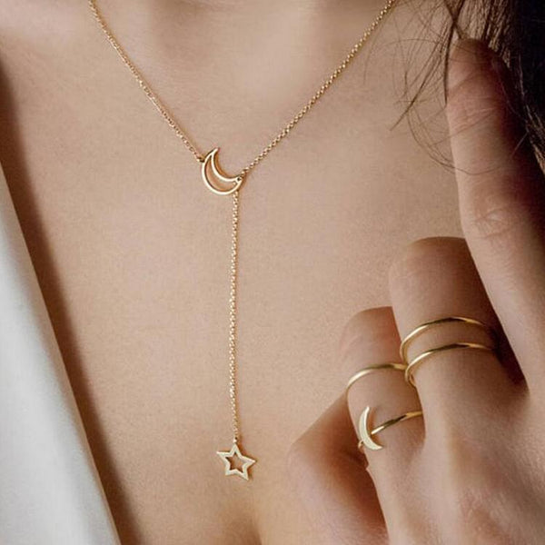 Collar Corto Cadena Clavícula Luna y Estrella
