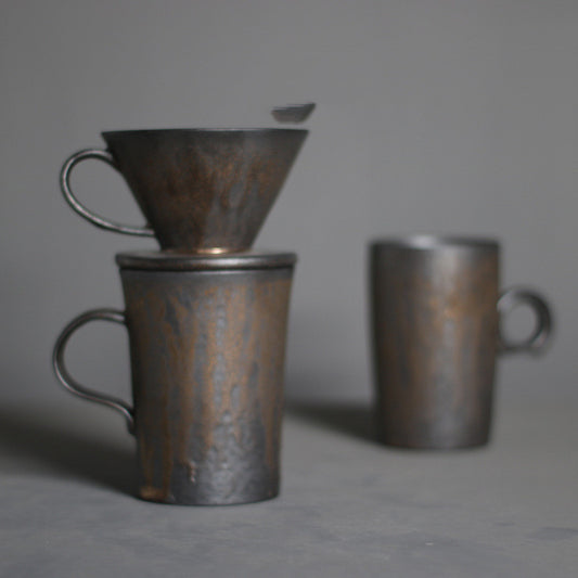 Juego de Cafetera Artesanal Dorada