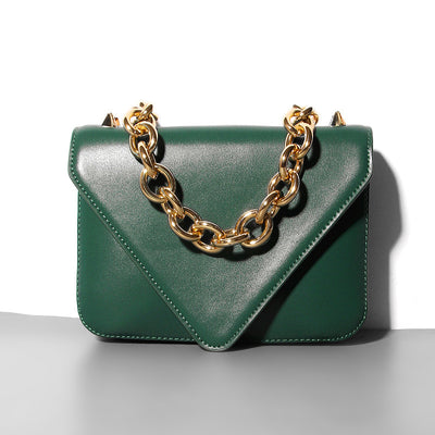 Bolsa Mensajera de Cuero con Cadena - Colección Verano - Image 2