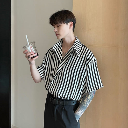 Camisa Casual con Cuello Solapa y Rayas Diagonales - Image 6