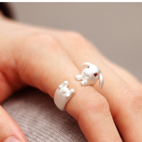 Anillo Gota de Aceite con Orejas de Conejo - Diseño Elegante para Mujer