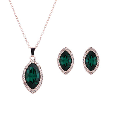 Conjunto de Collar y Aretes de Cristal Brillante - Image 3