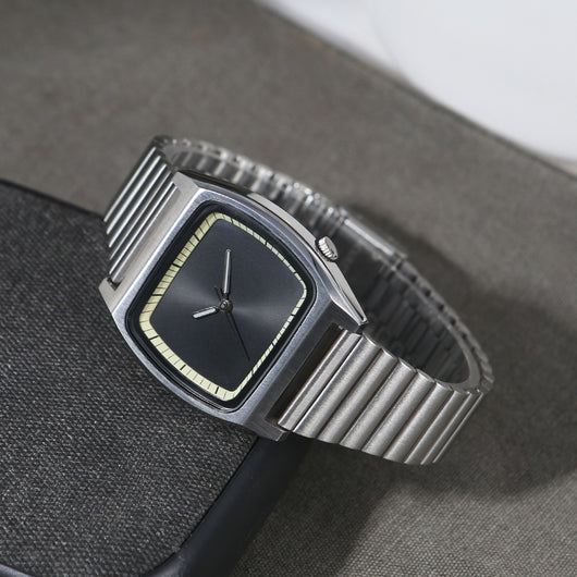 Reloj de Pulsera Minimalista Cuadrado sin Logo - Diseño Versátil - Image 19
