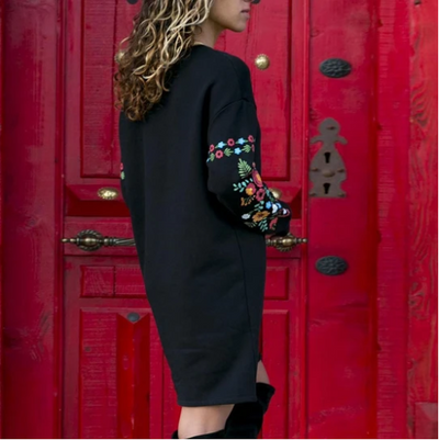 Vestido largo de mujer cuello redondo con bordados - Image 6