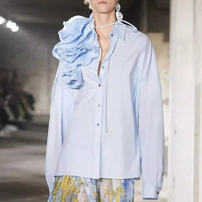 Blusa Casual con Flores Tridimensionales y Detalles de Volantes - Image 20
