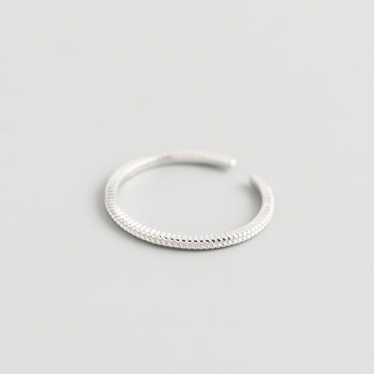 Anillo Minimalista Mobius Efecto Delgado - Image 10