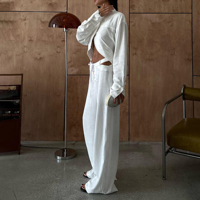 Conjunto Dos Piezas: Blusa Blanca Cropped con Cuello Solapa y Pantalón Ancho Calado con Amarre - Image 13