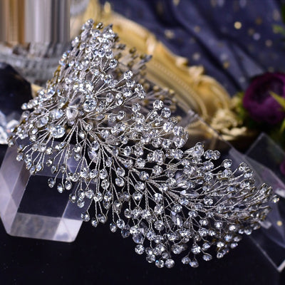 Diadema Nupcial Artesanal con Cristales Brillantes - Image 4