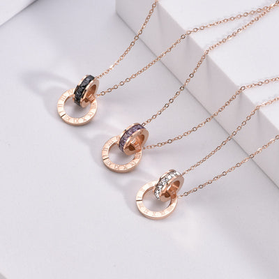 Collar de Acero de Titanio para Mujer con Anillos y Números Romanos - Image 2