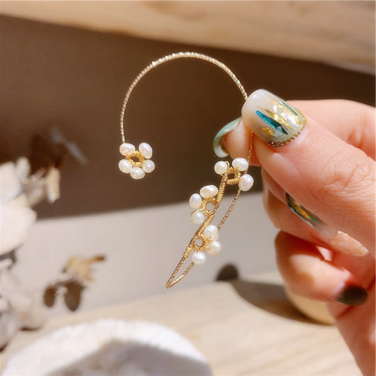 Pendientes Artesanales de Flor y Perla Tejidos a Mano - Image 9