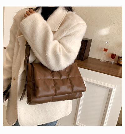 Bolso Diagonal de Cuero PU Suave con Textura - Image 9