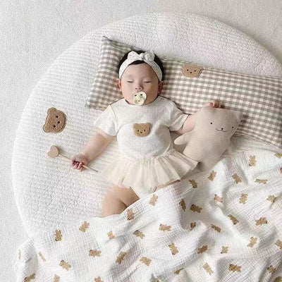 Almohada Protectora Antigolpes para Bebé con Diseño Cuadros y Osito - Image 8