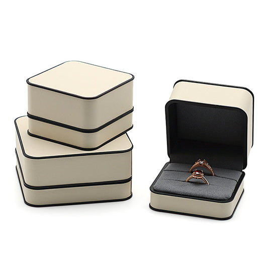 Estuche Elegante para Anillos, Aretes y Collares de Lujo
