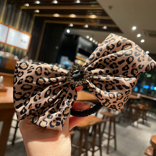 Moño Estampado Leopardo con Strass para el Cabello - Image 9