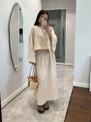 Conjunto Elegante de Blusa Suelta Blanca y Falda Larga - Image 10