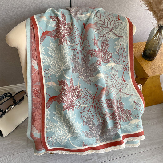 Elegante Pashmina Artificial para Mujer con Estampado de Hojas de Arce - Image 5