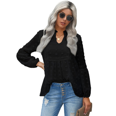 Blusa Elegante con Cuello V y Mangas Abullonadas con Detalles de Pelotitas - Image 5
