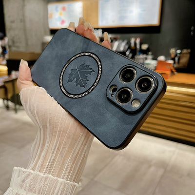 Funda Magnética para Celular en Cuero de Cordero con Diseño de Hoja de Arce - Image 13