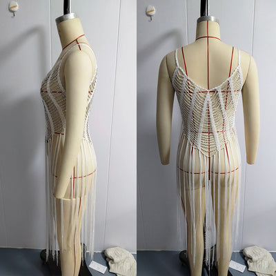 Vestido Playero Elegante con Detalles Calados y Abalorios - Image 11
